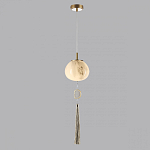 Подвесной светильник с шарообразным плафоном из белого стекла с подвеской из камня и кисточкой Agatelle варинант исполнения - 4 | Loft Concept в Твери