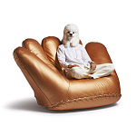 Дизайнерское кожаное кресло в форме руки Poltronova Joe Gold  Armchair варинант исполнения - 15 | Loft Concept в Твери