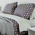 Постельное белье из сатина с принтом треугольники 150х200 см Triangular Dreams варинант исполнения - 7 | Loft Concept в Твери