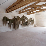 Большая дизайнерская Инсталляция из соломы RAFFIA Installation  варинант исполнения - 6 | Loft Concept в Твери