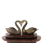 Часы настольные из натурального камня с декором в виде двух лебедей Swans Stone Clock варинант исполнения - 8 | Loft Concept в Твери