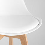 Стул с основой из пластика и мягким сиденьем Arvika White варинант исполнения - 7 | Loft Concept в Твери