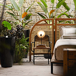 Настольная лампа с круглым деревянным отражателем и черным цилиндрическим плафоном Accord Lighting варинант исполнения - 8 | Loft Concept в Твери