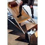 Дизайнерское кресло на металлическом каркасе с подставкой для ног Poltronova Mies Armchair варинант исполнения - 8 | Loft Concept в Твери