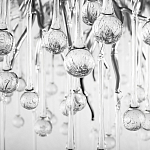 Люстра подвесная с прозрачными стеклянными подвесками в форме капель Диаметр 60 см Droplet Chandelier варинант исполнения - 16 | Loft Concept в Твери