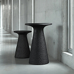 Круглый приставной столик из массива манго Piero Black Side Table варинант исполнения - 6 | Loft Concept в Твери