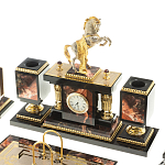 Настольный письменный набор из яшмы и долерита с декором в виде коня Manager Organizer варинант исполнения - 2 | Loft Concept в Твери