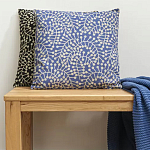 Подушка декоративная фиолетового цвета Blossom Essence Sophie варинант исполнения - 5 | Loft Concept в Твери