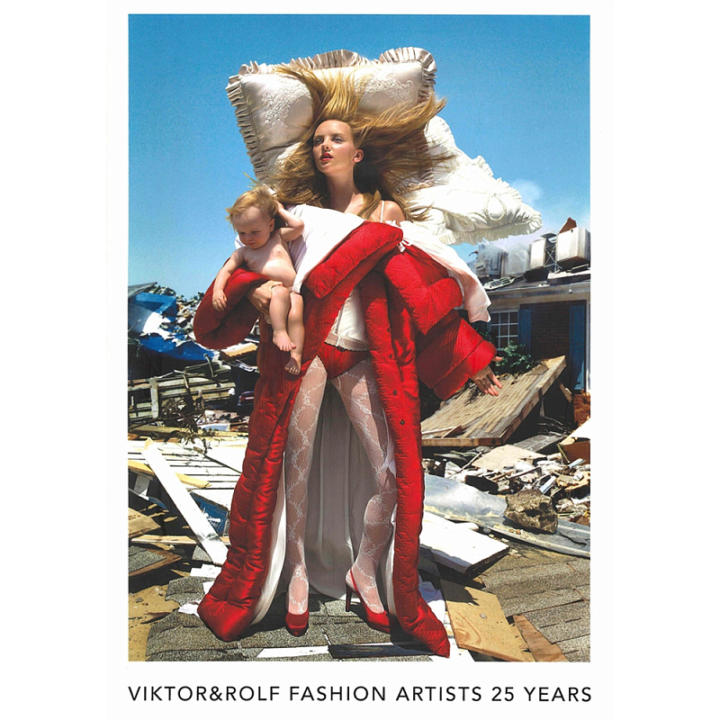 Книга Viktor & Rolf: Fashion Artists 25 Years Книга Viktor & Rolf: Fashion Artists 25 Years в Твери | Loft Concept