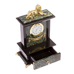 Часы настольные с декором в виде льва из натурального камня Нефрит Lion Stone Clock варинант исполнения - 3 | Loft Concept в Твери