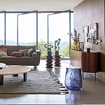 Фигурный приставной столик бордового цвета  AMORPHOUS варинант исполнения - 6 | Loft Concept в Твери