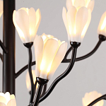 Люстра подвесная черного цвета с ветвями и белыми фарфоровыми цветами Floralis варинант исполнения - 14 | Loft Concept в Твери