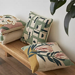 Подушка с цветочным принтом Blooming Elegance Lily варинант исполнения - 6 | Loft Concept в Твери