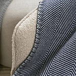 Плед из шерсти мериноса темно-синего цвета 130×180 см Indigo Waves варинант исполнения - 4 | Loft Concept в Твери