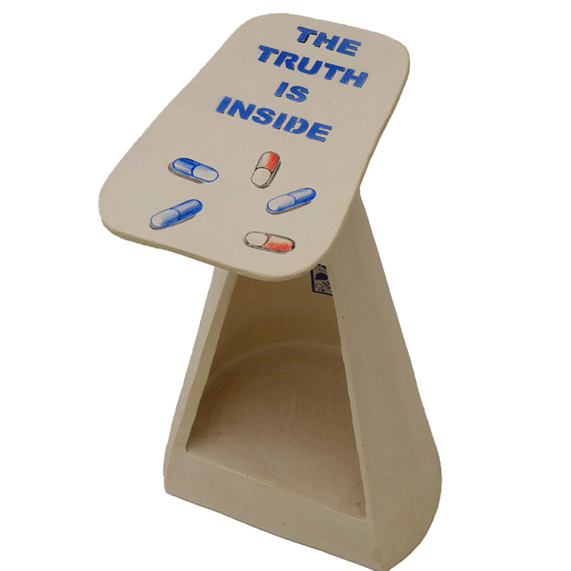 Журнальный столик The Truth Is Inside Бежевый Синий Журнальный столик The Truth Is Inside Бежевый Синий в Твери | Loft Concept