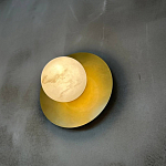 Бра круглое с плафоном из натурального камня на латунном основании Cryptocrystalline Stone варинант исполнения - 5 | Loft Concept в Твери