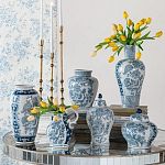 Ваза с крышкой и голубым цветочным рисунком на белом фоне Blue & White Ornament варинант исполнения - 7 | Loft Concept в Твери