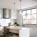 Подвесной светильник с прозрачным рельефным стеклянным плафоном в форме конуса Feiss варинант исполнения - 9 | Loft Concept в Твери