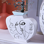 Ваза плоская белая с абстрактными черными линиями в форме лиц Faces of Imagination варинант исполнения - 3 | Loft Concept в Твери