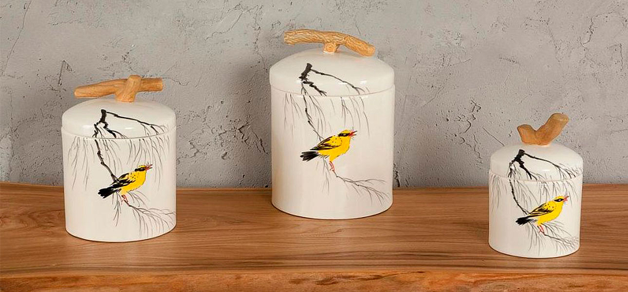 Ваза маленькая с крышкой керамическая птица на ветке Ornament Ваза маленькая с крышкой керамическая птица на ветке Ornament - Loft-Concept в Твери