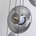 Люстра каскадная с 5-ю круглыми стеклянными плафонами дымчатого цвета и черными деталями Orbit Serenade варинант исполнения - 2 | Loft Concept в Твери