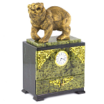 Часы настольные с декором в виде медведя и выдвижным ящиком из натурального камня Змеевик Bear Stone Clock варинант исполнения - 2 | Loft Concept в Твери