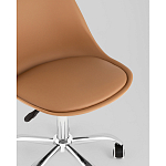 Офисный стул на металлическом основании EGGERY Brown пластик варинант исполнения - 2 | Loft Concept в Твери